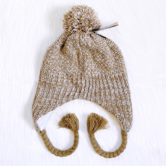The North Face Women’s Purrl Stitch Earflap Beanie - Picture 4 of 7